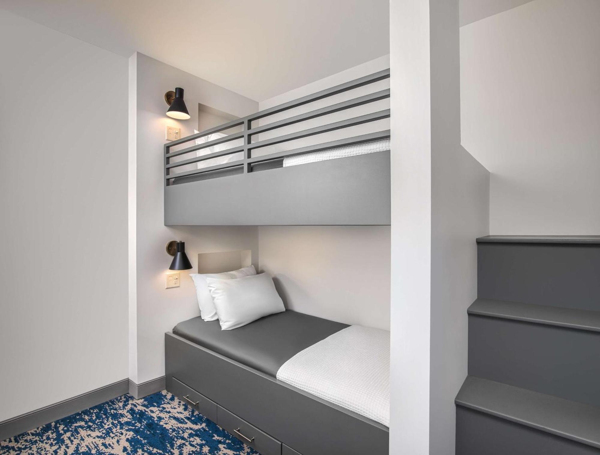 Hotel Elkhart, Tapestry Collection By Hilton Luaran gambar